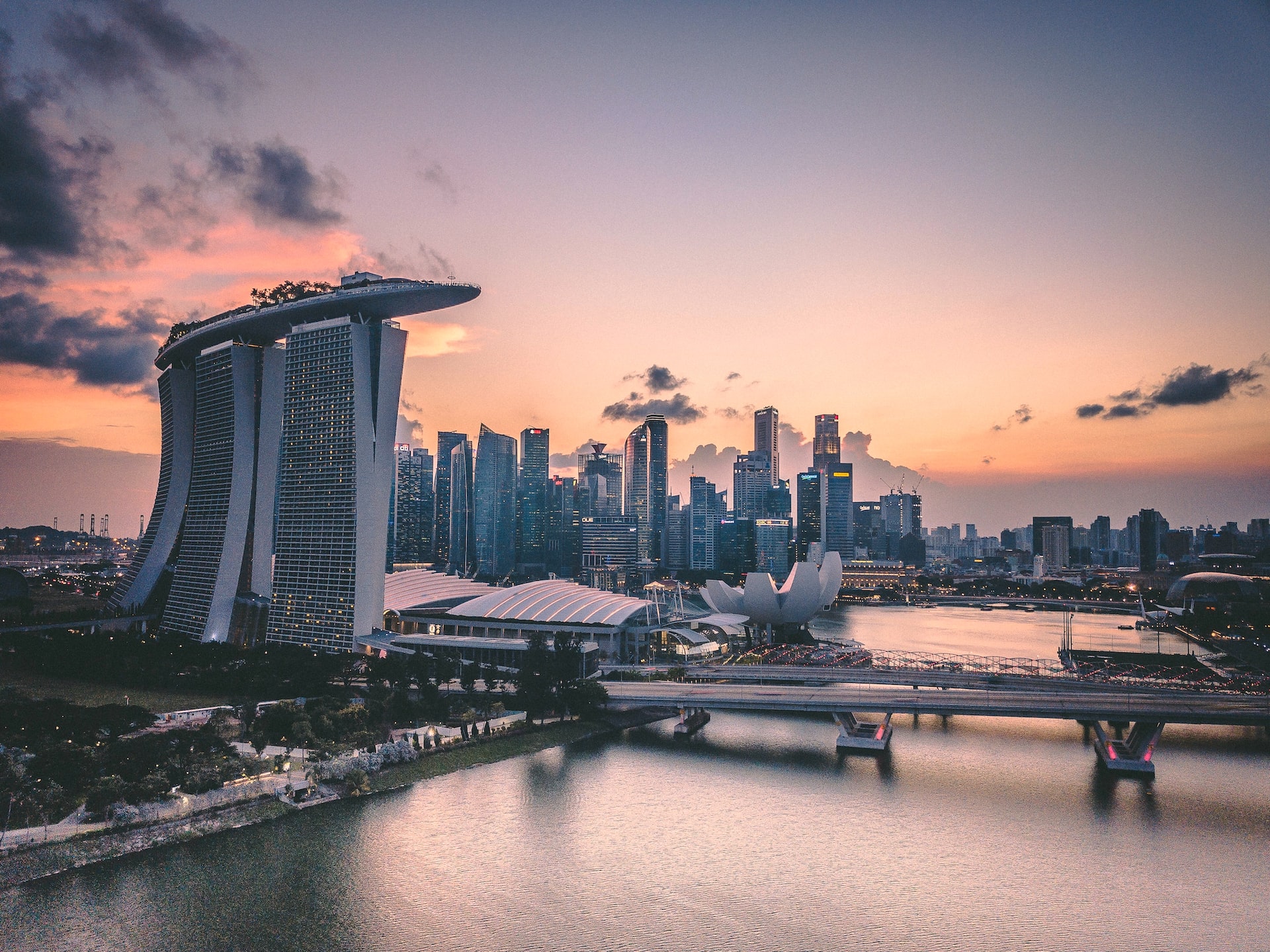 How to make money in Singapore
