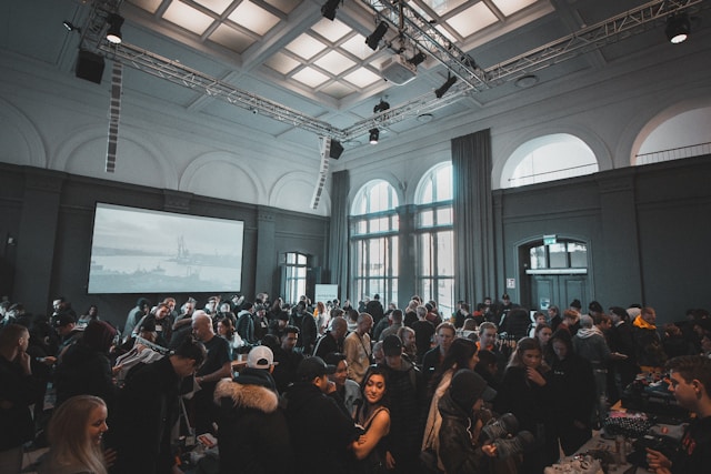 Event Fringe Activities That Keep Guests Talking After the Event Ends