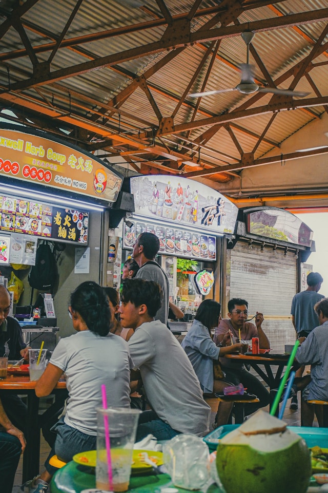Why Food Lovers Keep Returning to a Great Tze Char Restaurant