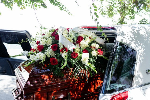 How Do Families Choose a Funeral Service That Reflects Their Loved One